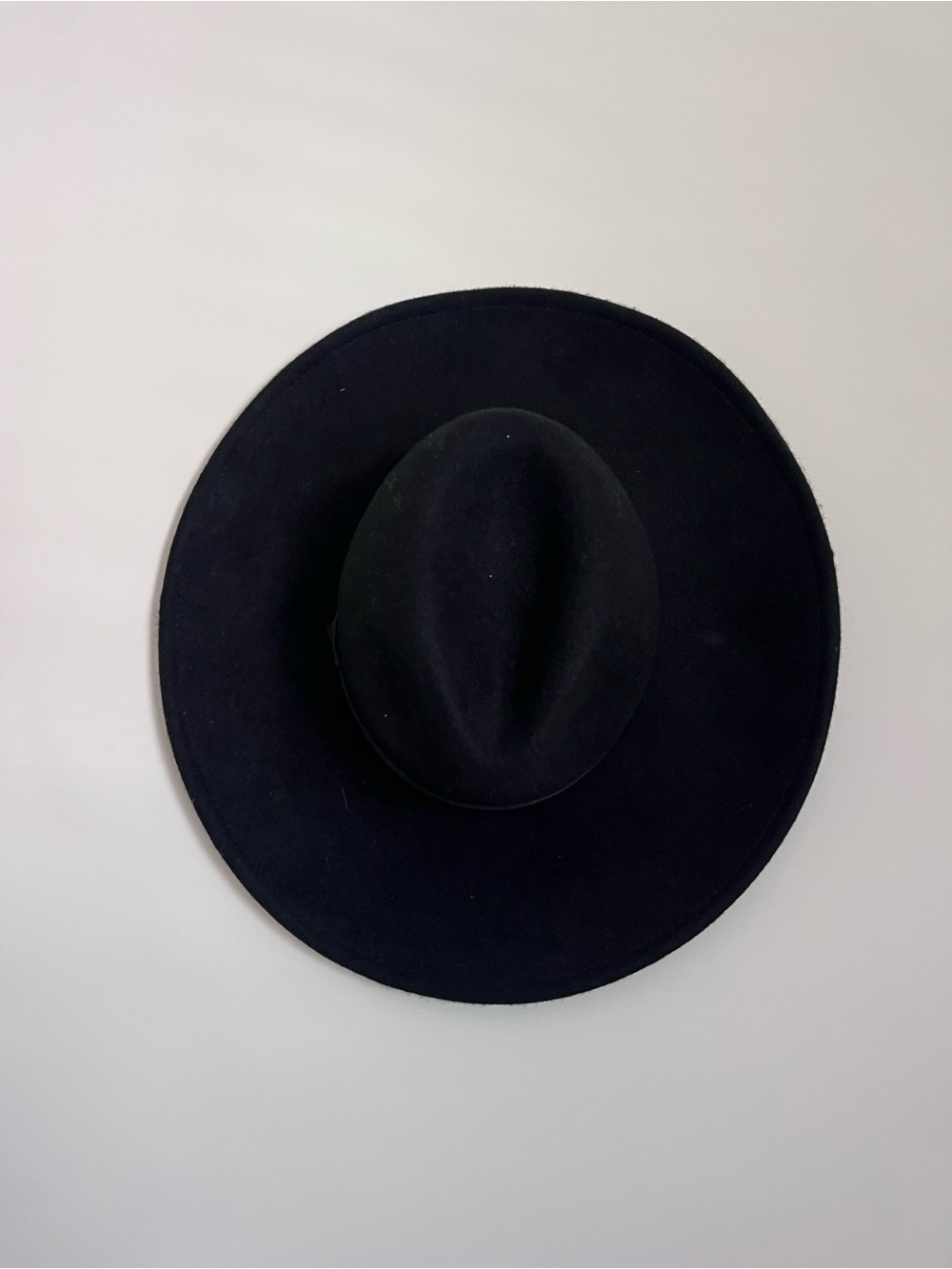 Classic Black Wide-Brim Women’s Hat
